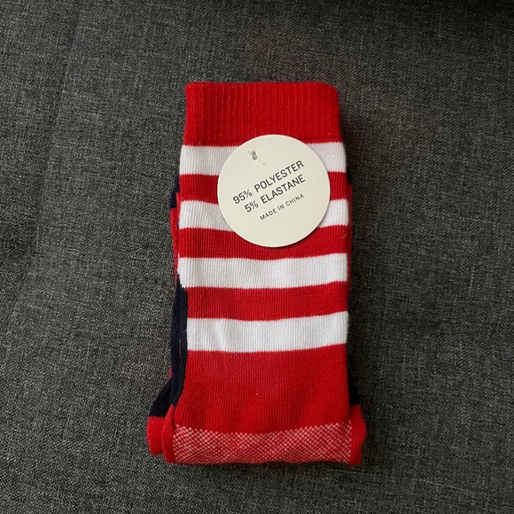 Accessories - RED WHITE & BLUE Stars & Stripes Non Skid Socks NWT